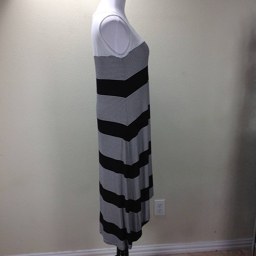 Cable & Gauge Black & White High Low Hemli… - Picture 4 of 7